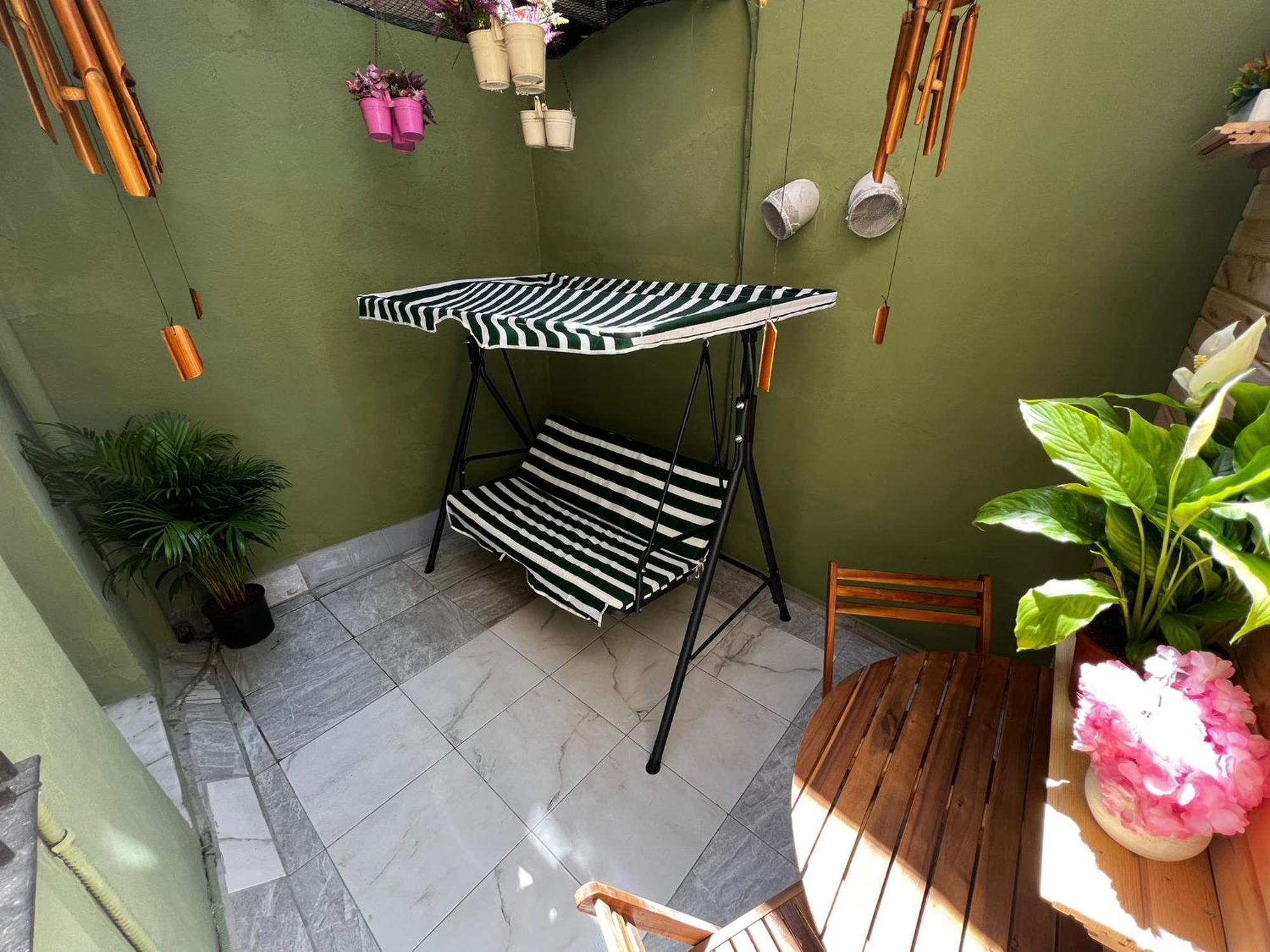 Taksim Bricktown Suite Истанбул Екстериор снимка