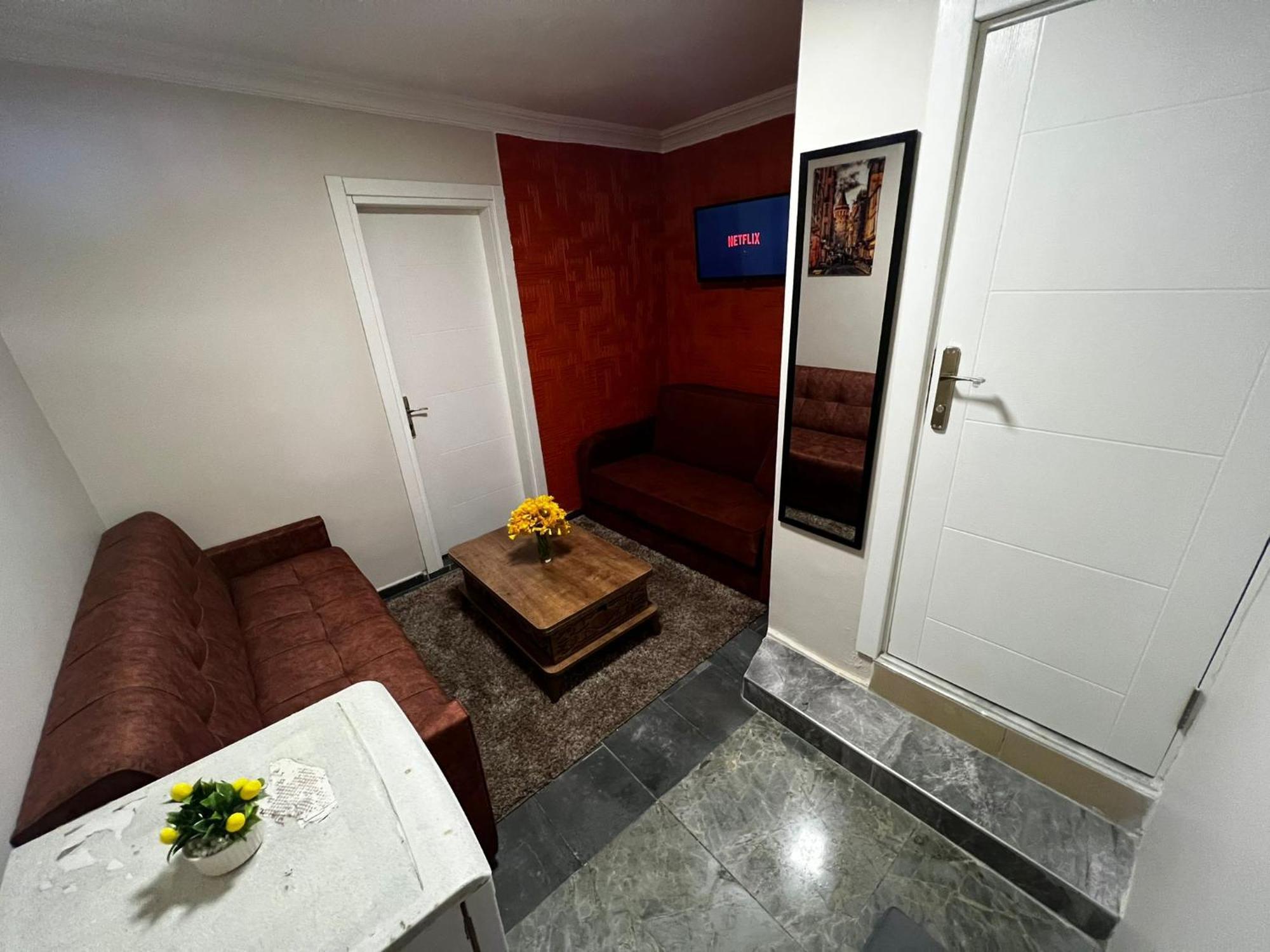 Taksim Bricktown Suite Истанбул Екстериор снимка